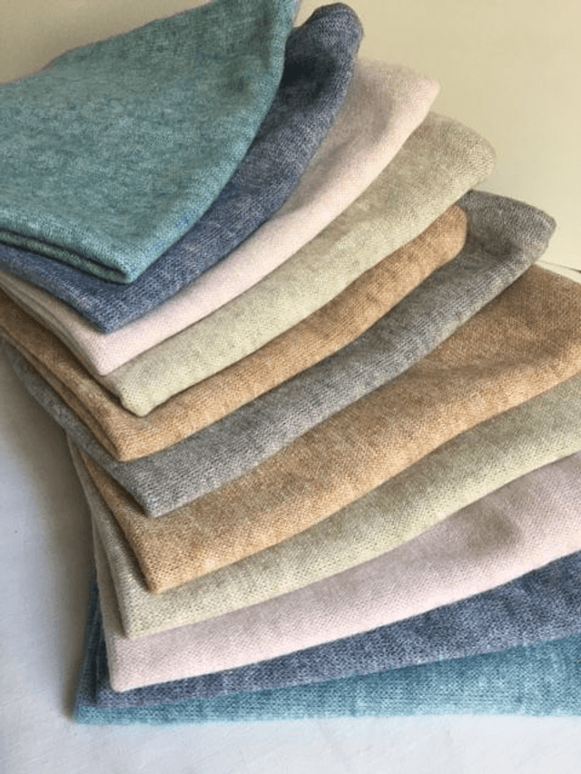snood ou tour du cou bleu clair